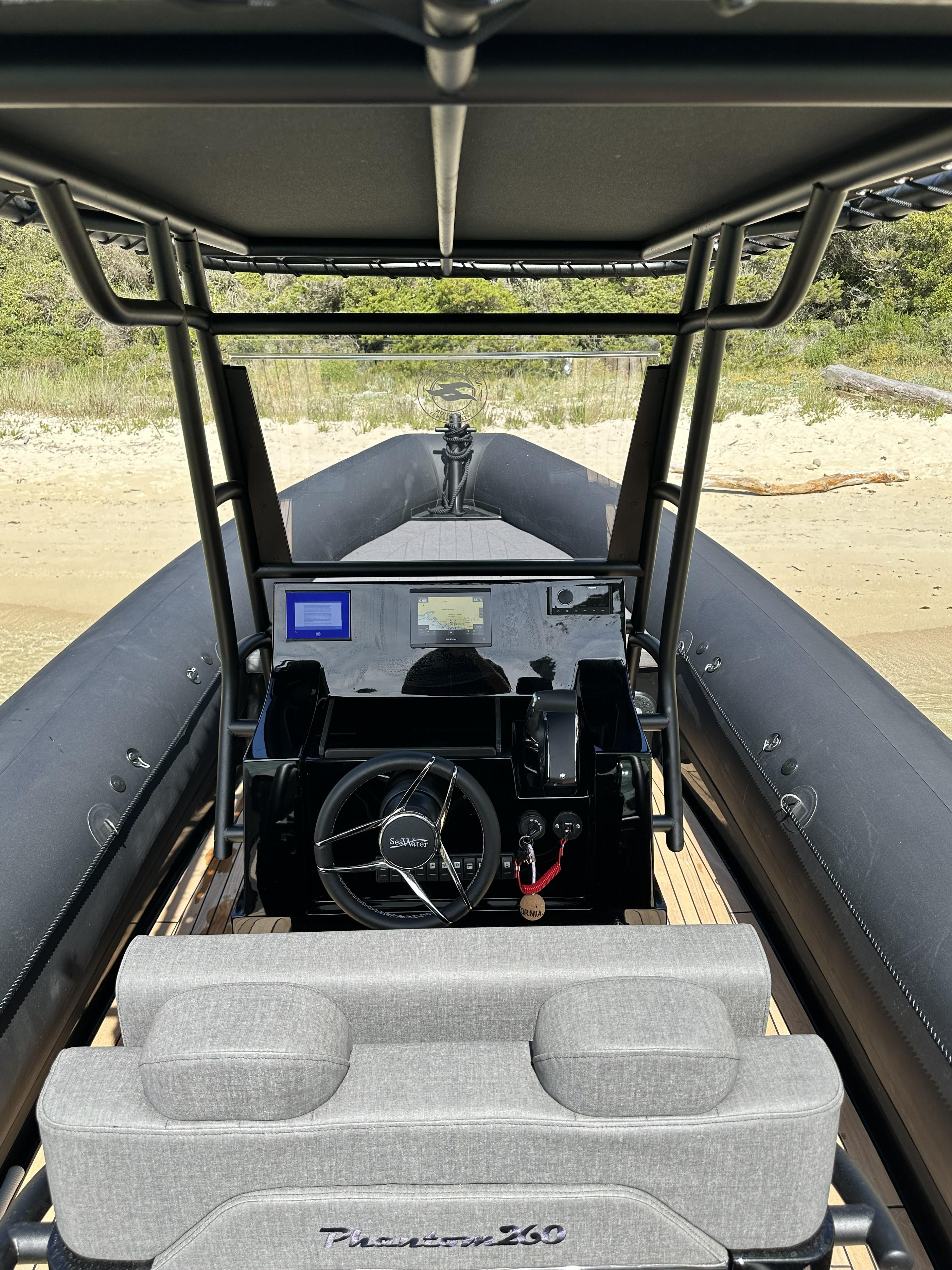 Seawater Phantom 260 5