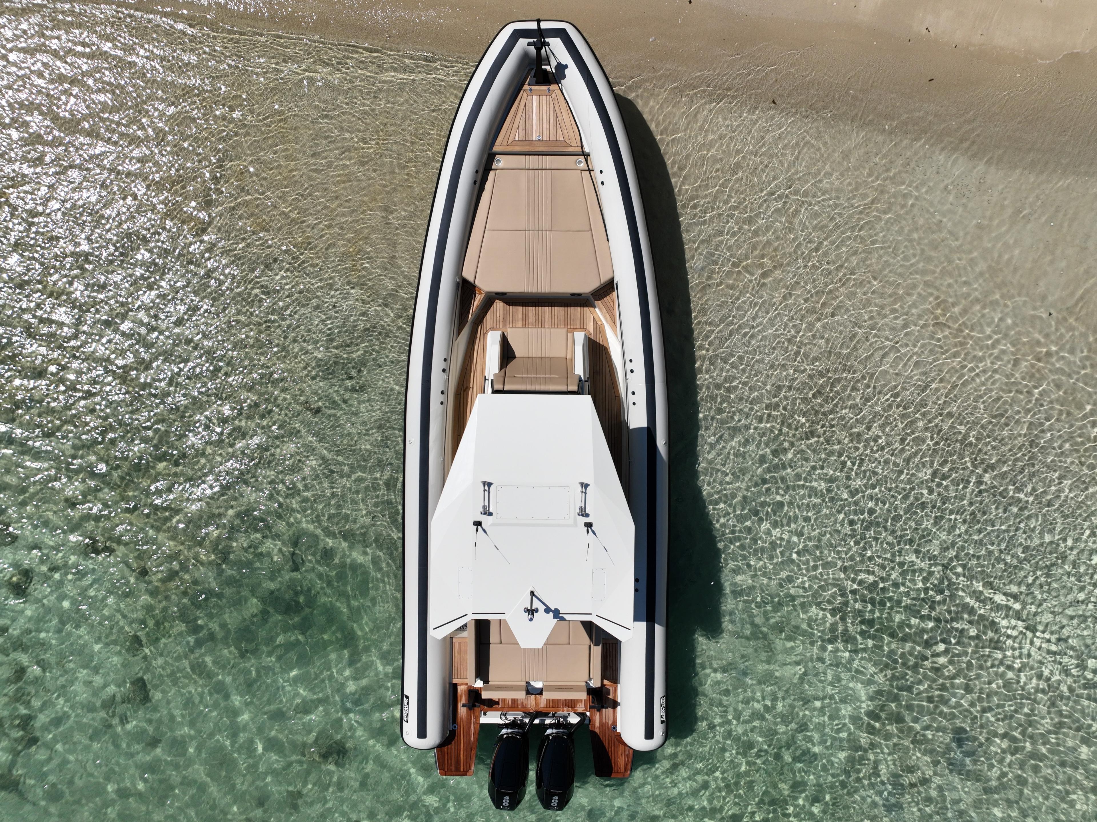 Seawater Ghost 320 Corse