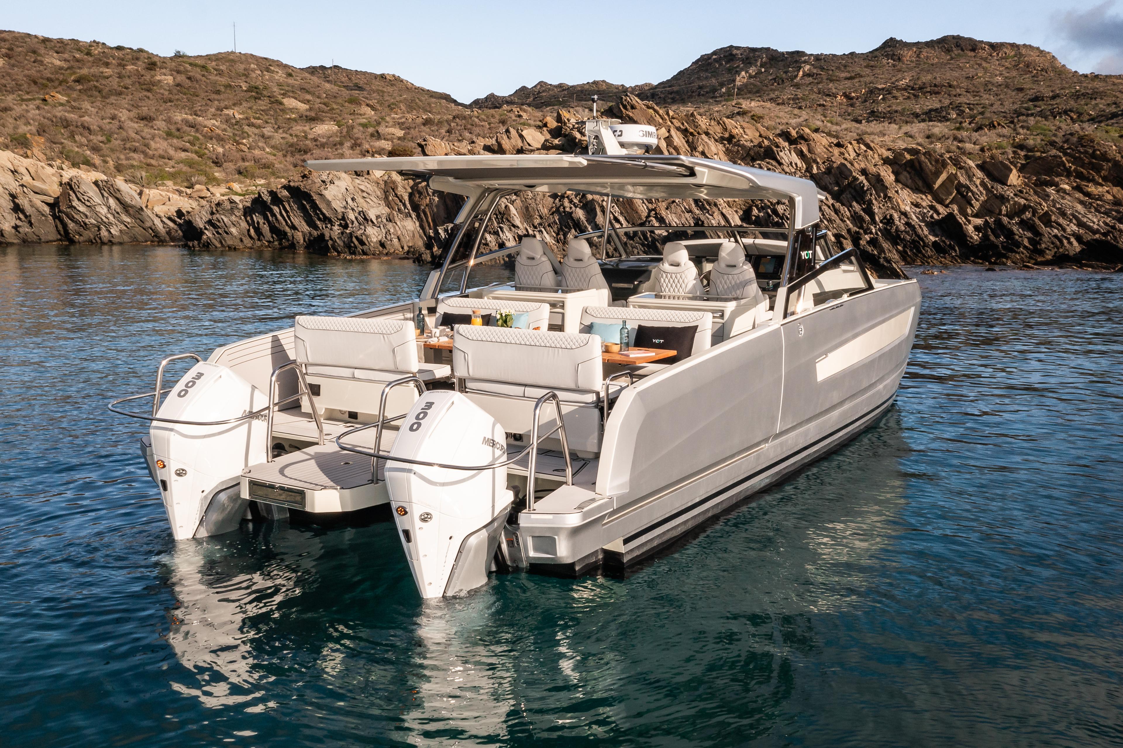 Catamaran Corse