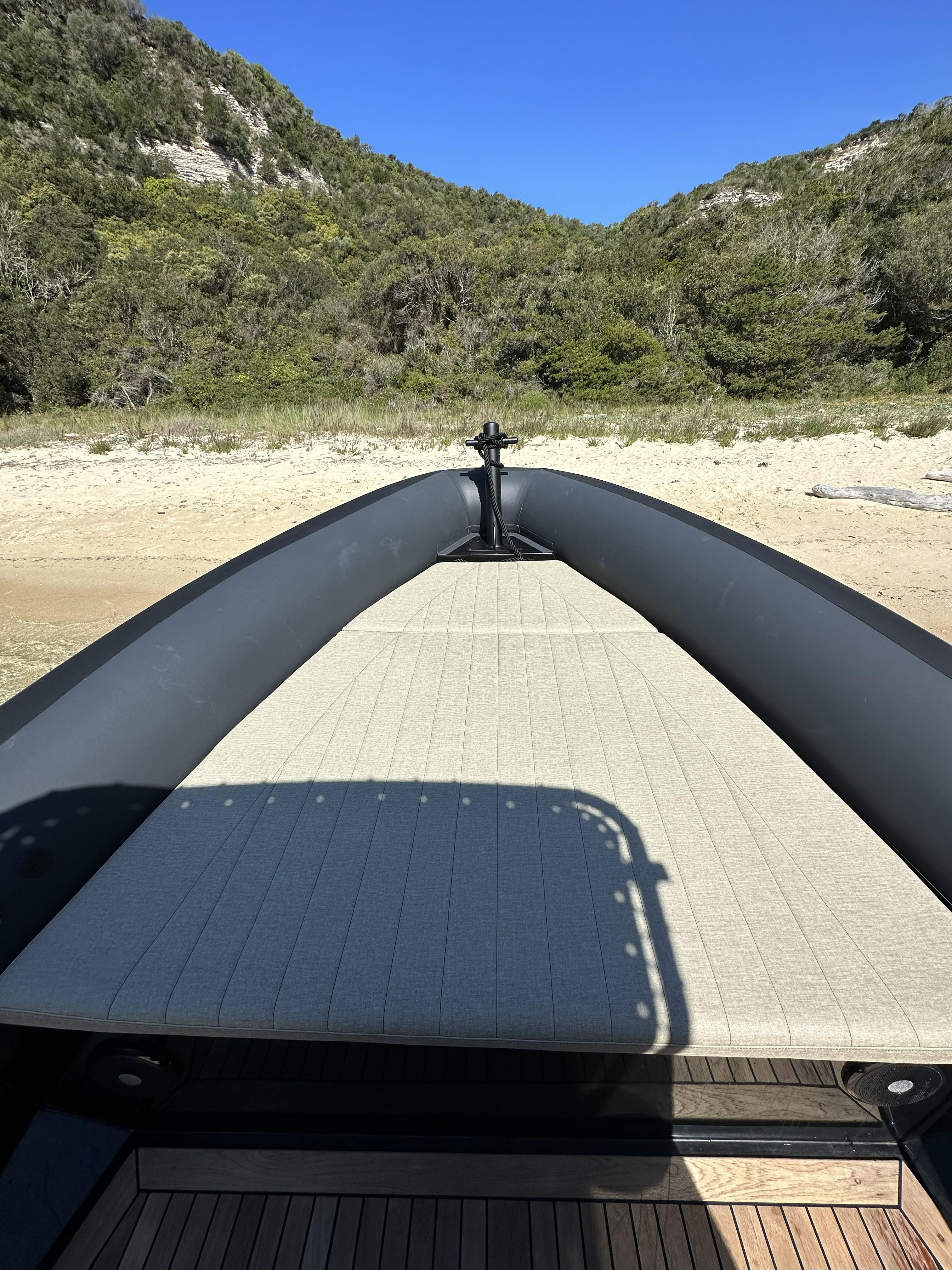 Seawater Phantom 230 5