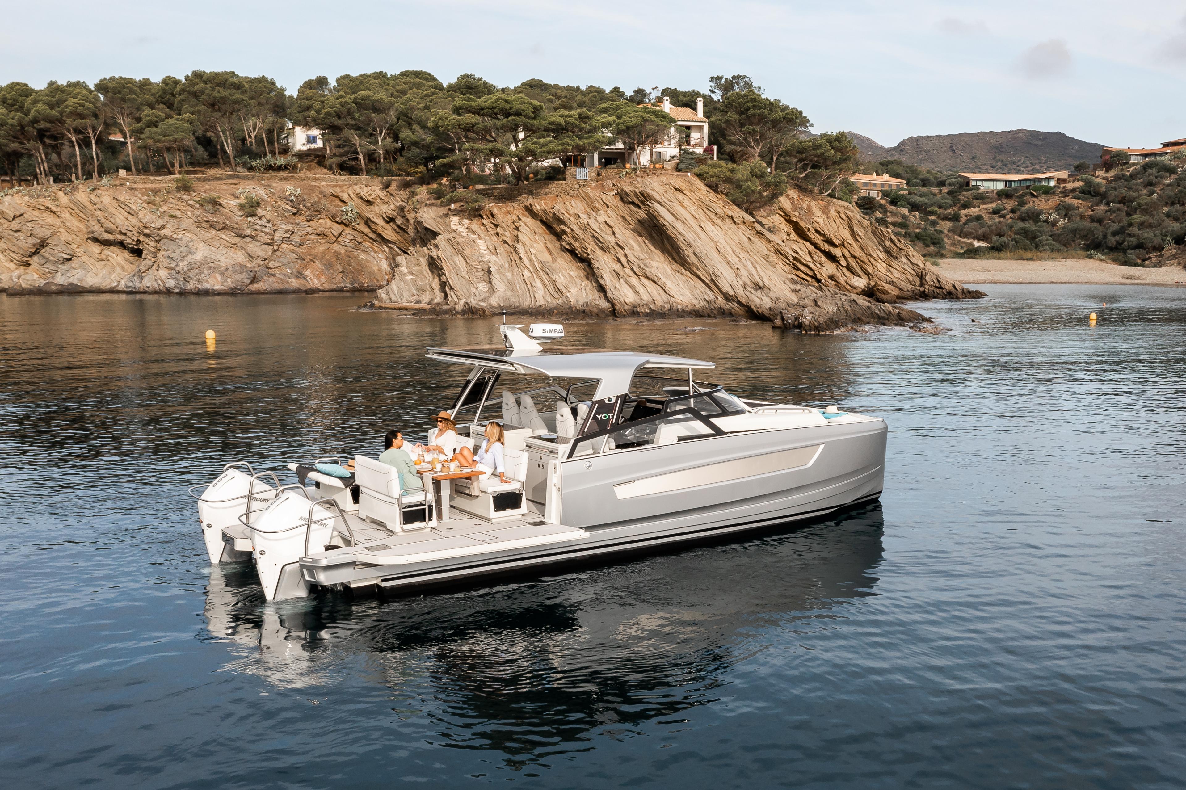 Charter Catamaran Bonifacio